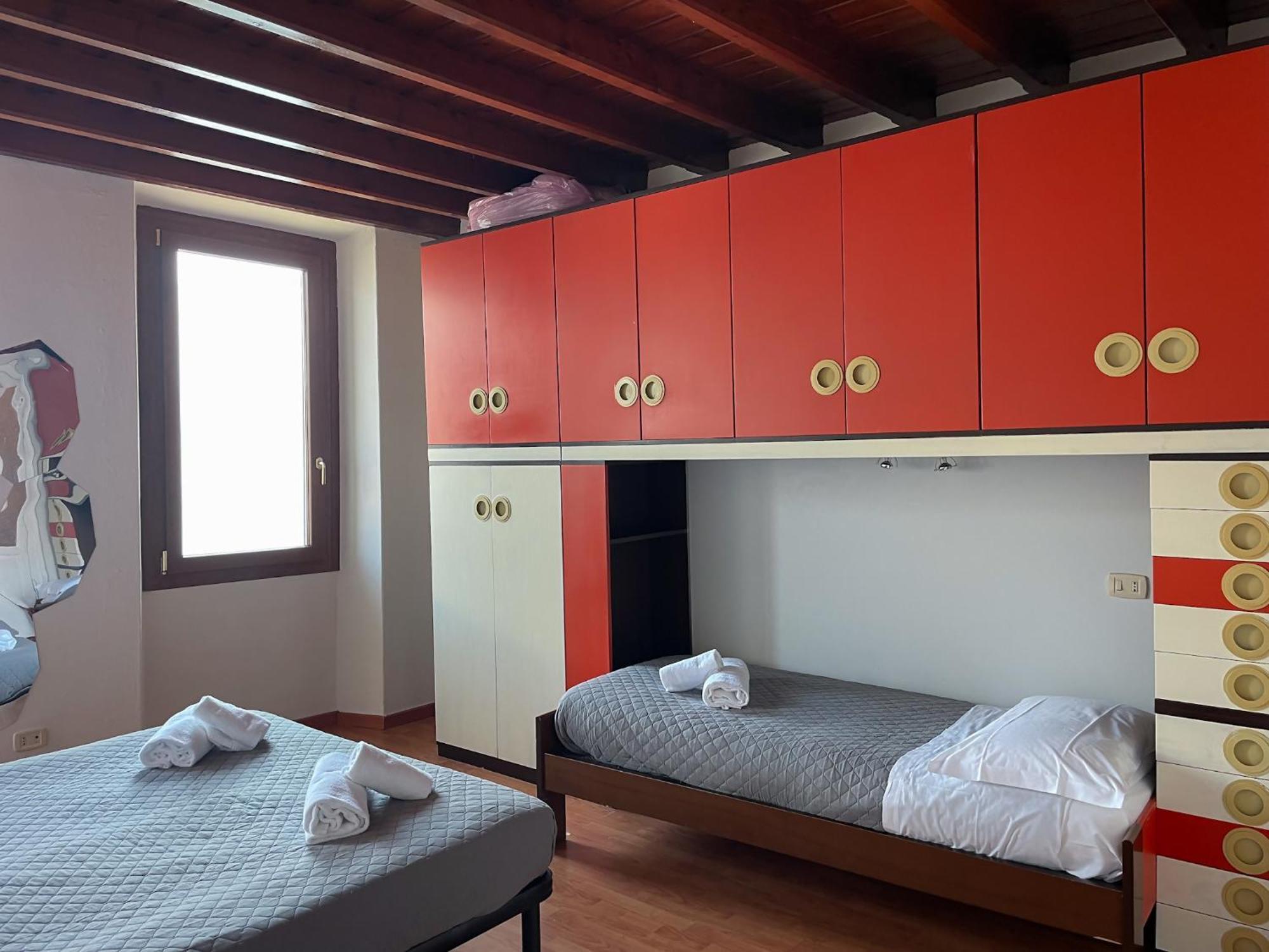 Renzo E Lucia Lake View Apartment Oliveto Lario Bagian luar foto